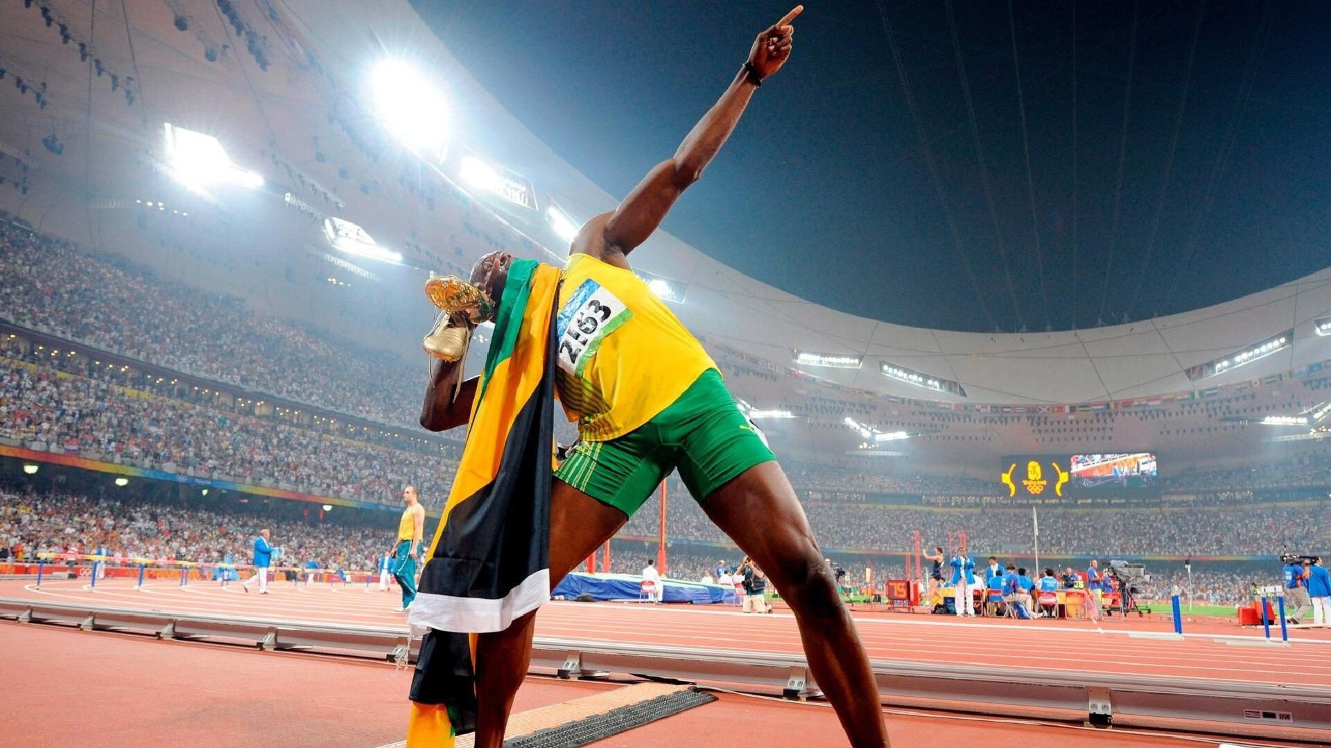 九游电竞资讯-中国男篮公开训练日 吸引上千球迷围观，中国男篮国家队集训  第2张